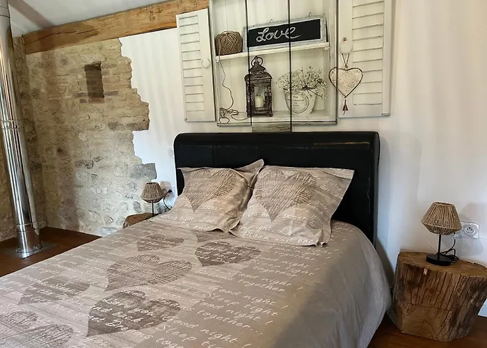 Chez Pere Thomas Pour 2-3 Pers Holiday home *